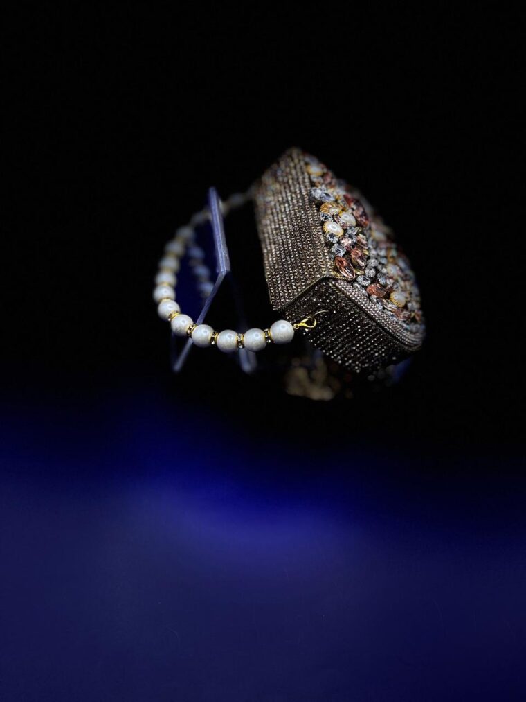 Peach luxe pearls clutch - Image 3