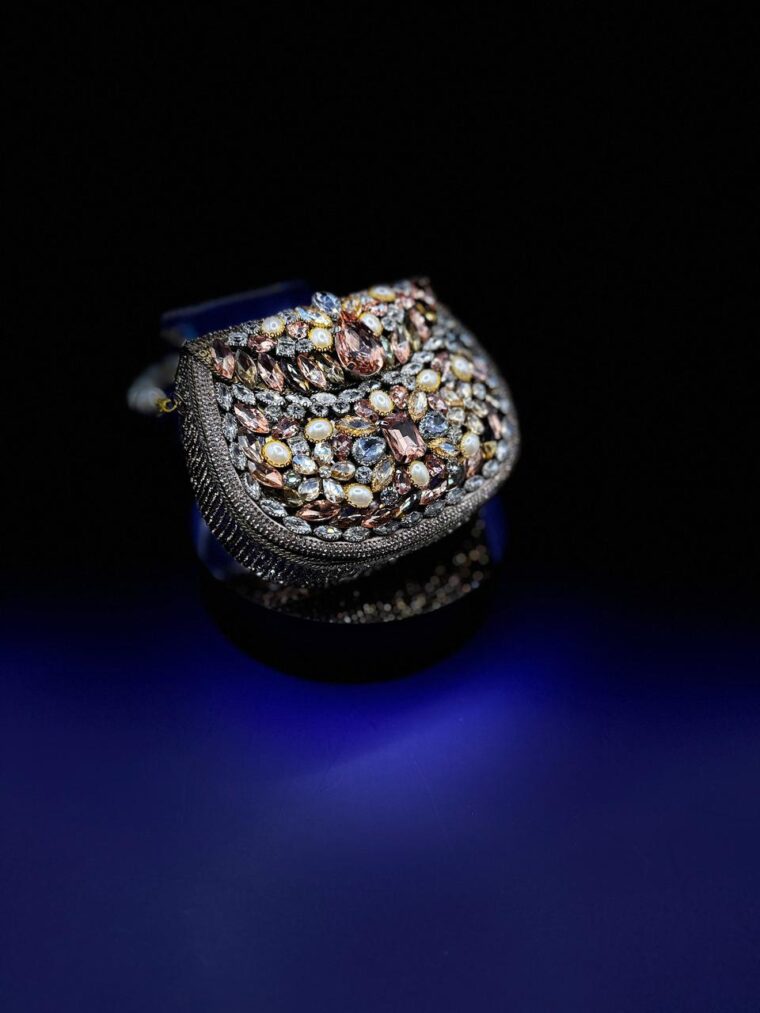 Peach luxe pearls clutch - Image 2