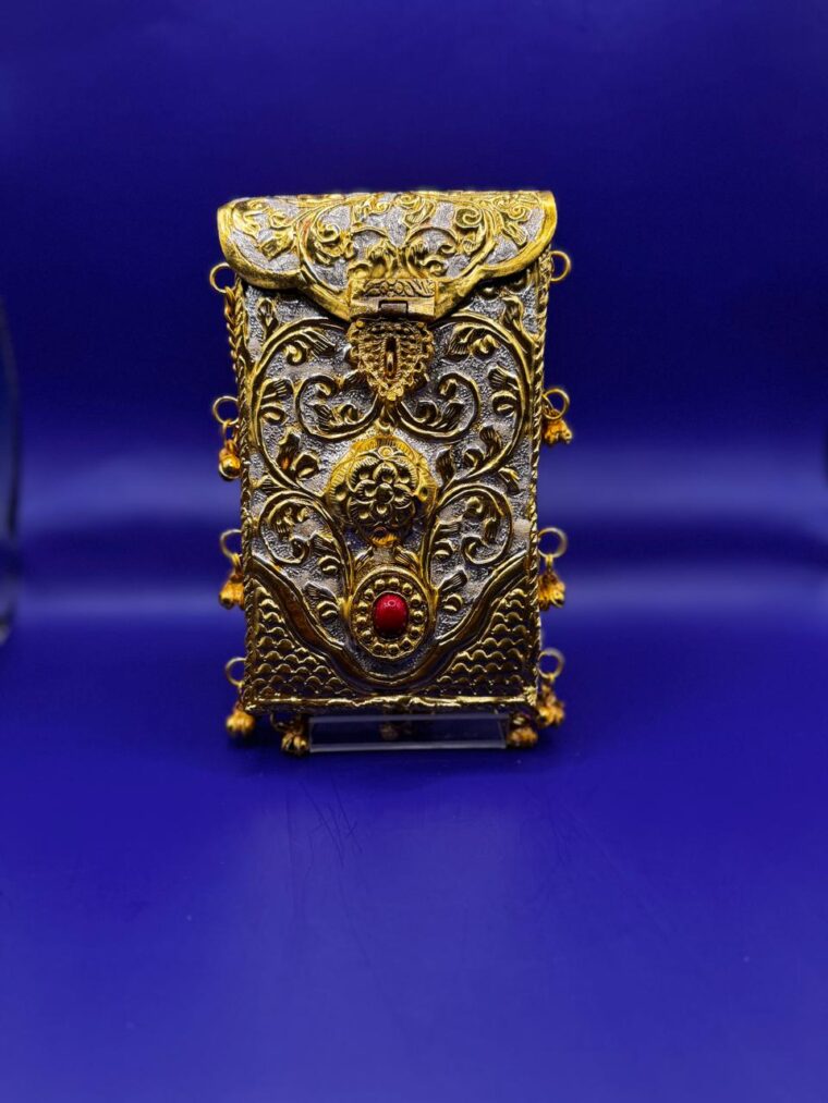 Rang Mahal – Gold Bridal Clutch - Image 1