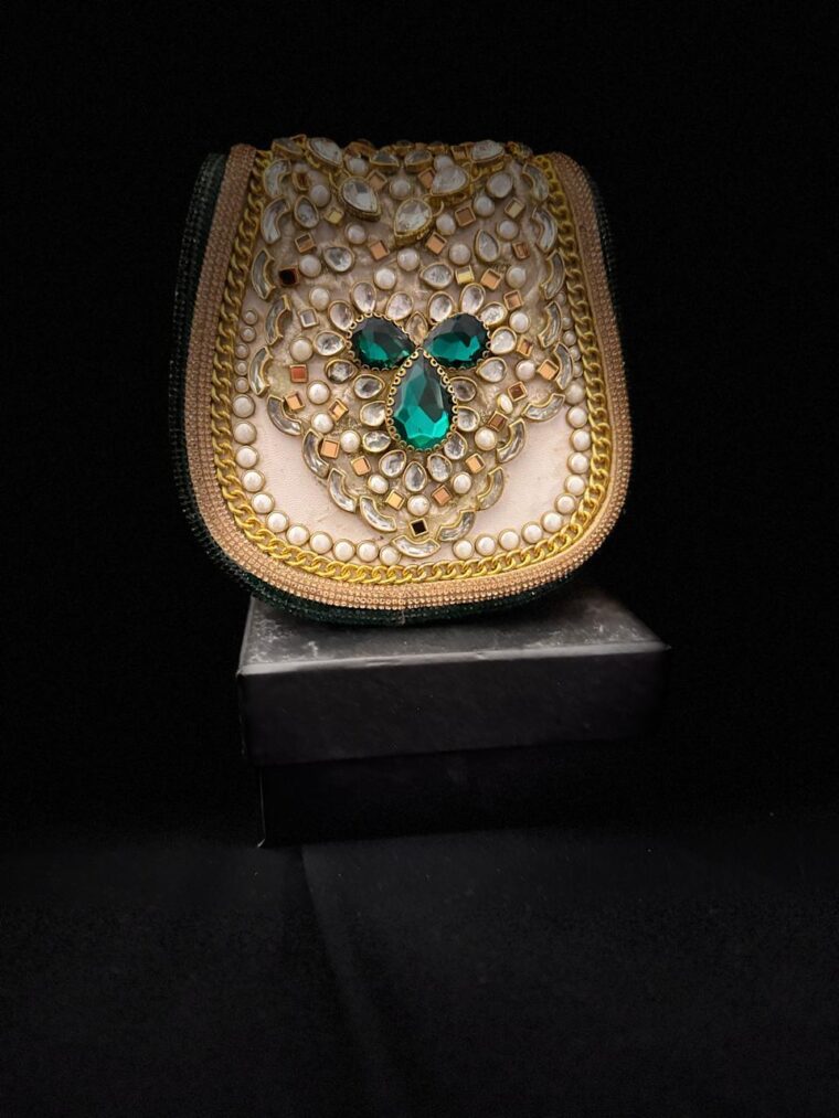 Emerald bridal mini treasure - Image 6