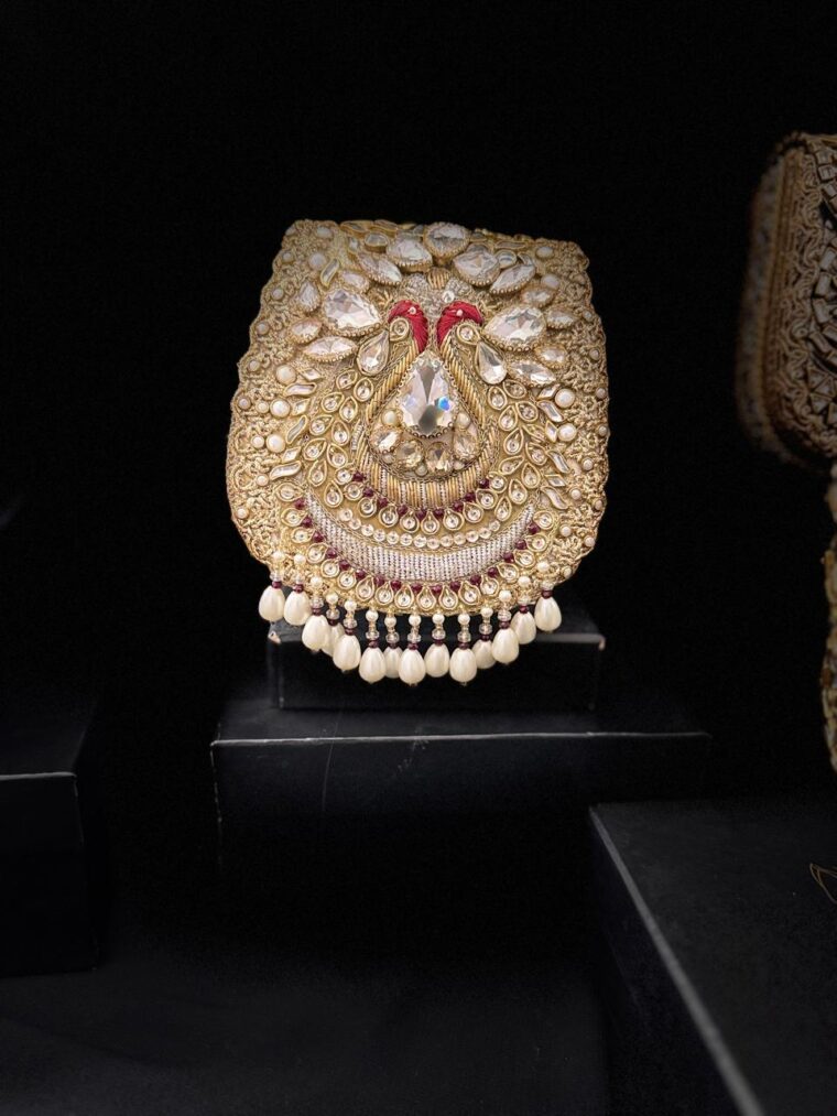 Ethnic treasure - Image 1