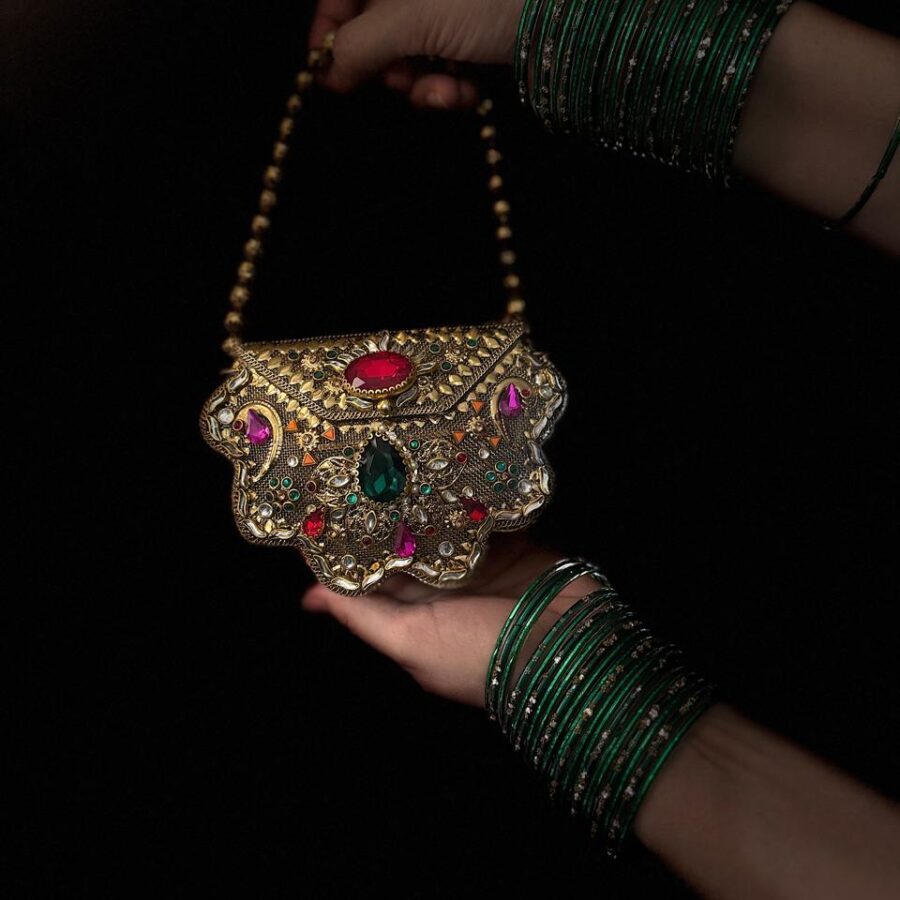 Rang-e-Sitara – Red, gold & green kundan mini clutch