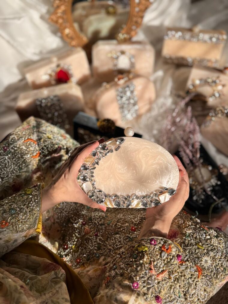 Anaya gold pearl Clutches - Image 8