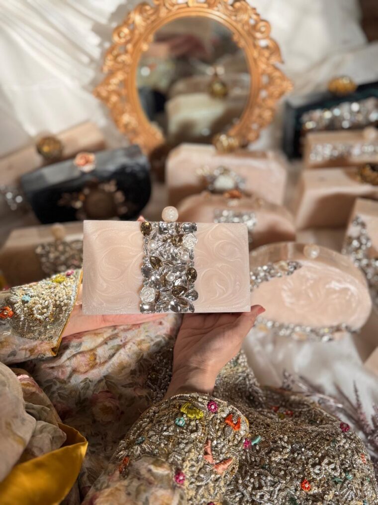 Anaya gold pearl Clutches - Image 3