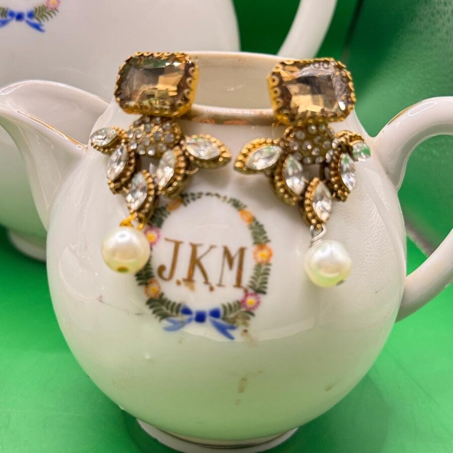Drop earrings