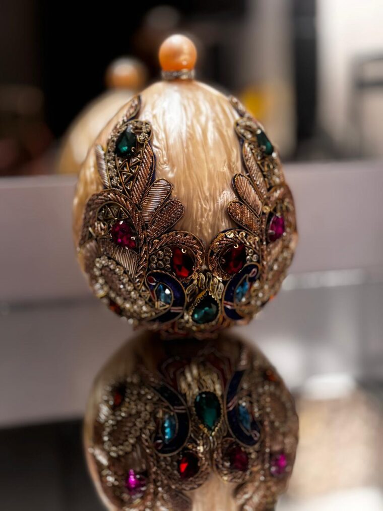 Lunara peacock - Image 3