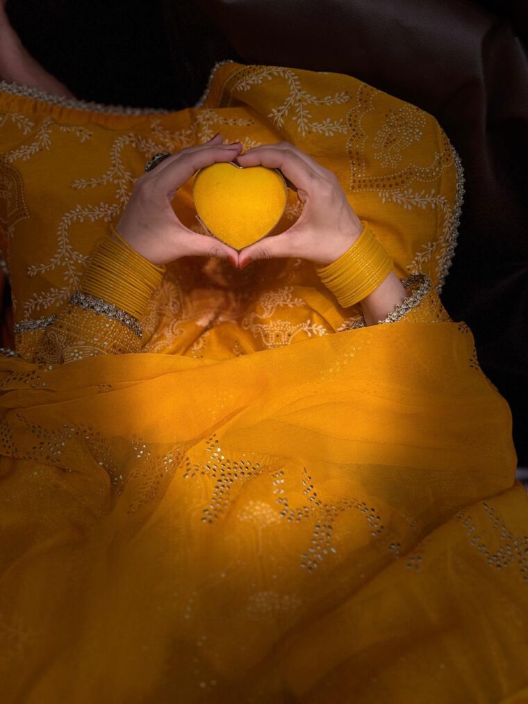 Mini Kundan heart - Image 5