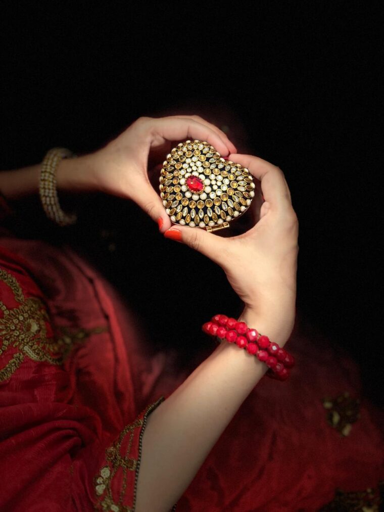 Mini Kundan heart - Image 4
