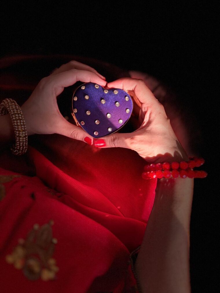 Mini Kundan heart - Image 3
