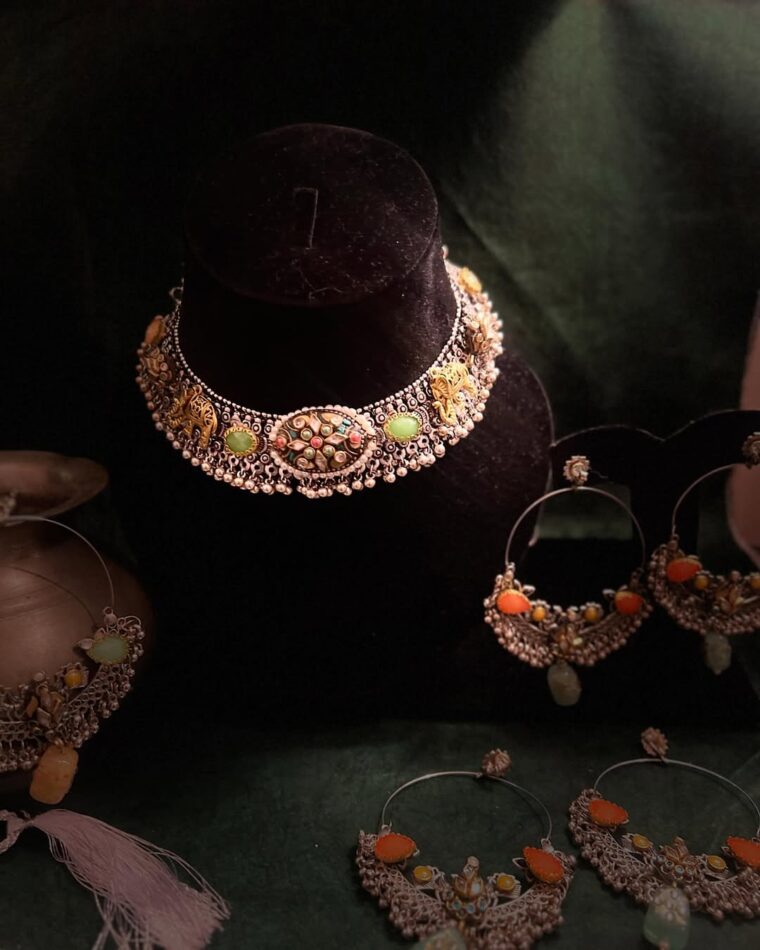 Rang Bahar Necklace Set - Image 9