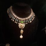 Zeenat Necklace Set