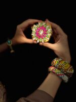 Multy mini gems flower clutch