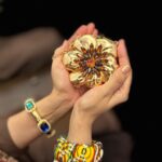 Gold flower gems clutch