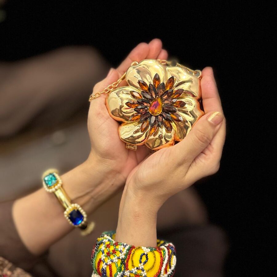 Gold flower gems clutch