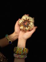 Gold flower gems clutch - Image 2