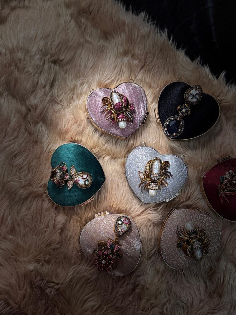 Mini jewel heart 💖 - Image 1