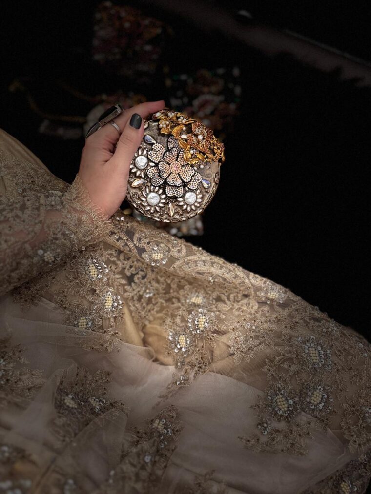 Pearls Gold-Plated Clutches - Image 21