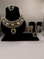 Noor Kundan Pearl Set - Image 4