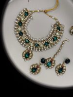 Noor Kundan Pearl Set - Image 6