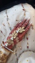Metal leaves hand piece - Image 2