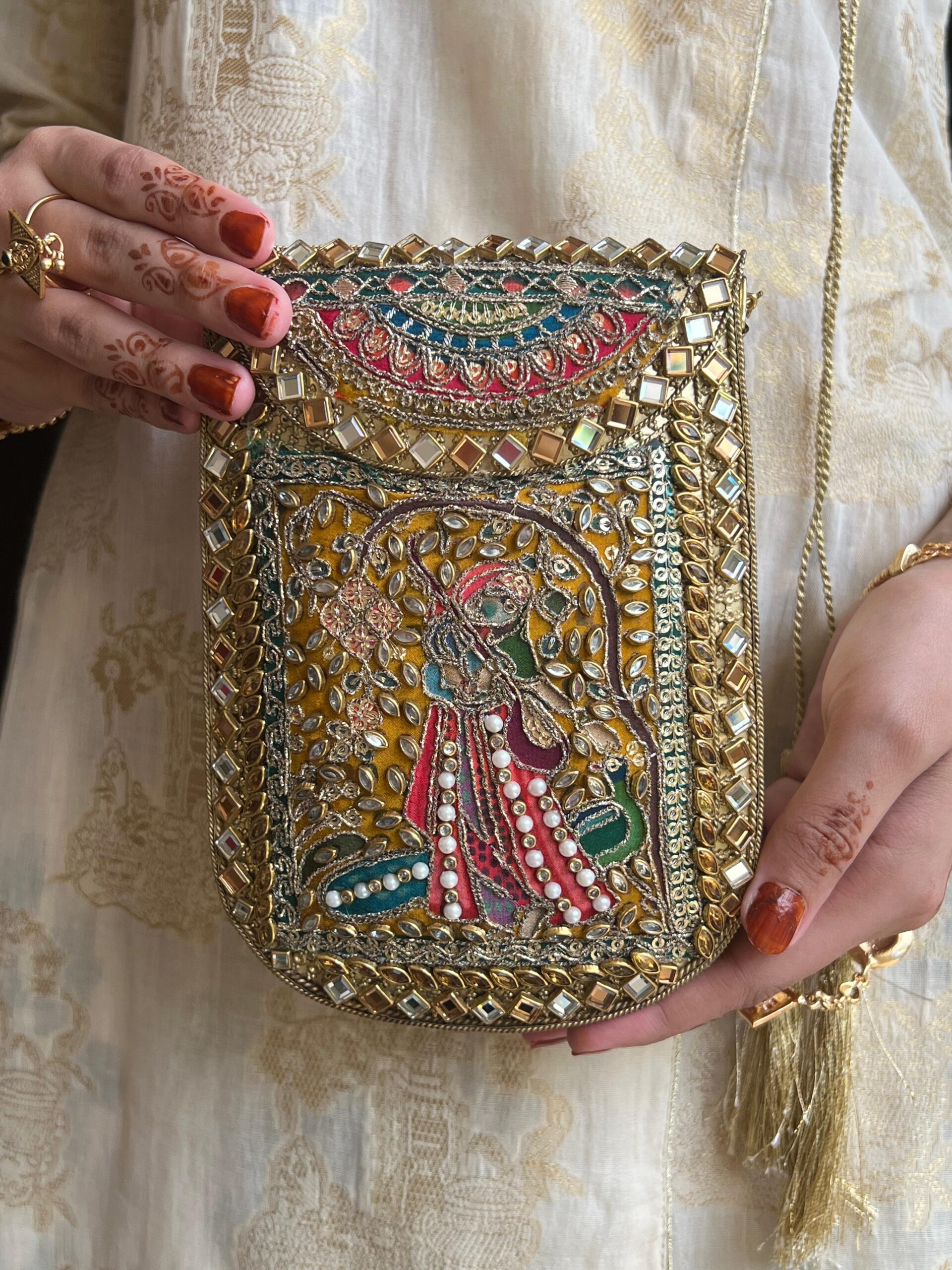 WhatsApp Image 2026-05-26 at 15.45.03 Peela rang clutch - Image 1