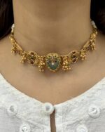Zeenat choker