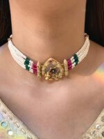 Zeenat pearl choker